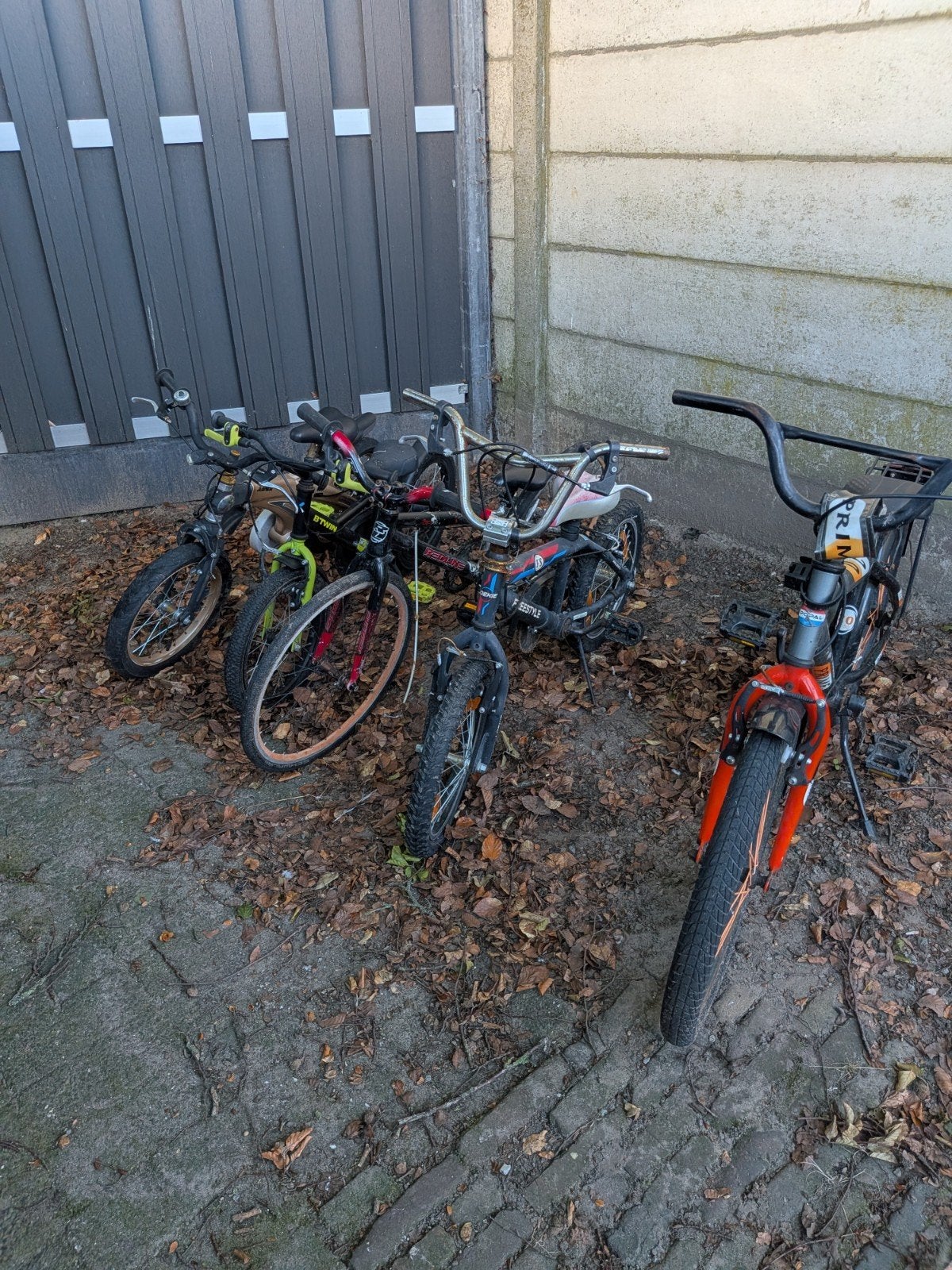 Diverse kinderfietsen voor opknapbeurt, Ophalen, Gebruikt, 16 tot 20 inch