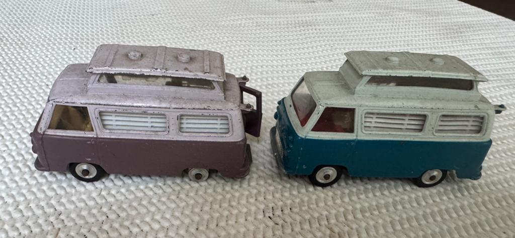 2x Corgi Toys Ford campers, Ophalen of Verzenden, Gebruikt, Auto, Corgi
