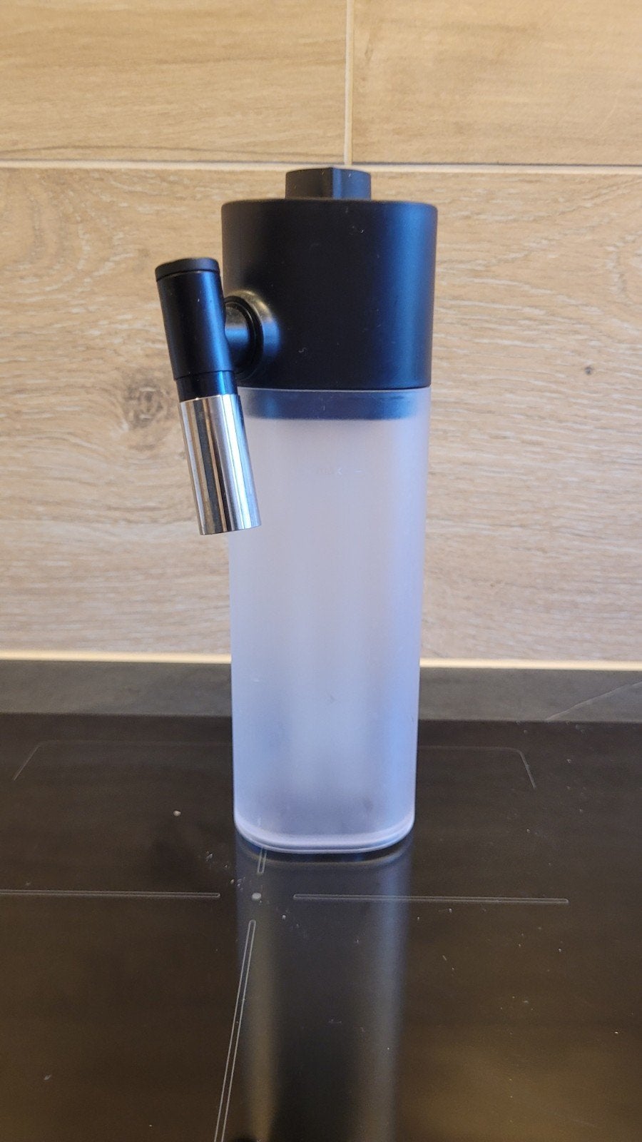 Delonghi Melkschuimer - Perfect voor Cappuccino en Latte, Ophalen of Verzenden, Zo goed als nieuw, Elektrische melkopschuimer