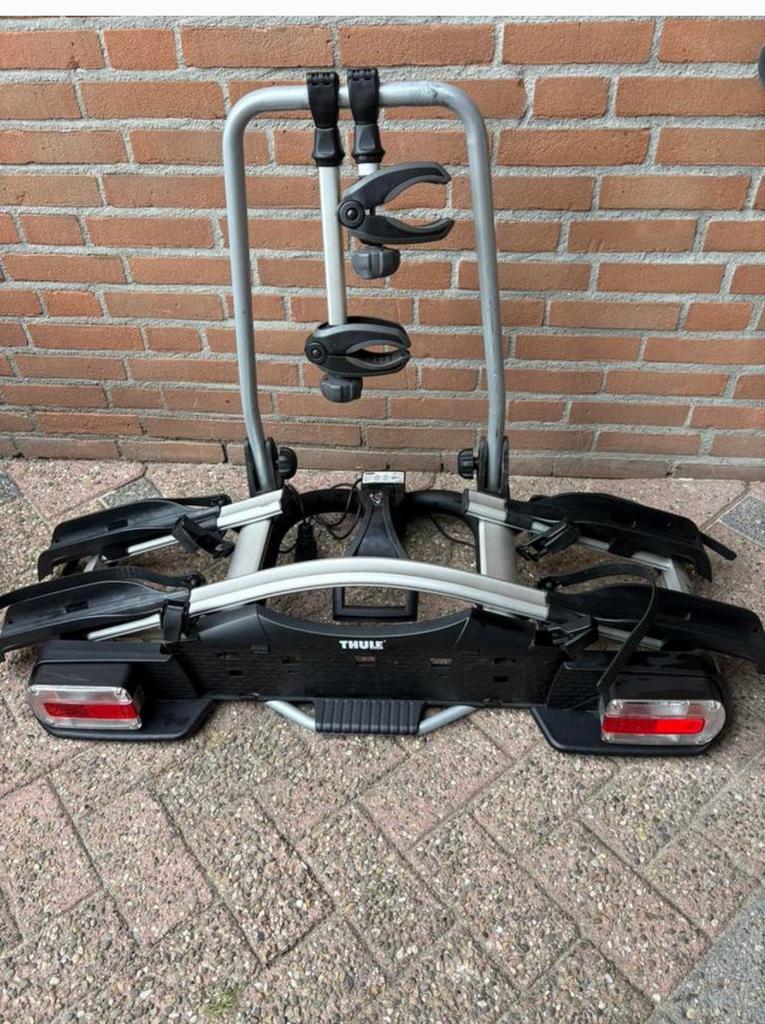Gevraagd een goedkope Thule fietsendrager, Auto diversen, Fietsendragers, Ophalen of Verzenden, 2 fietsen, Zo goed als nieuw, Trekhaakdrager