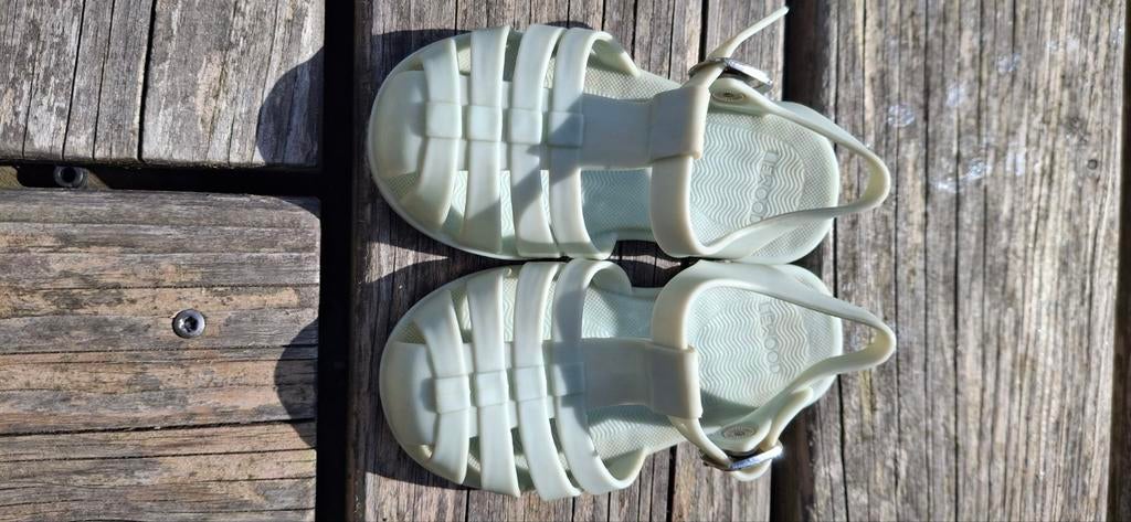 Liewood sandalen/waterschoenen maat 23 mintgroen, Gebruikt, Jongen of Meisje, Schoenen, Ophalen of Verzenden