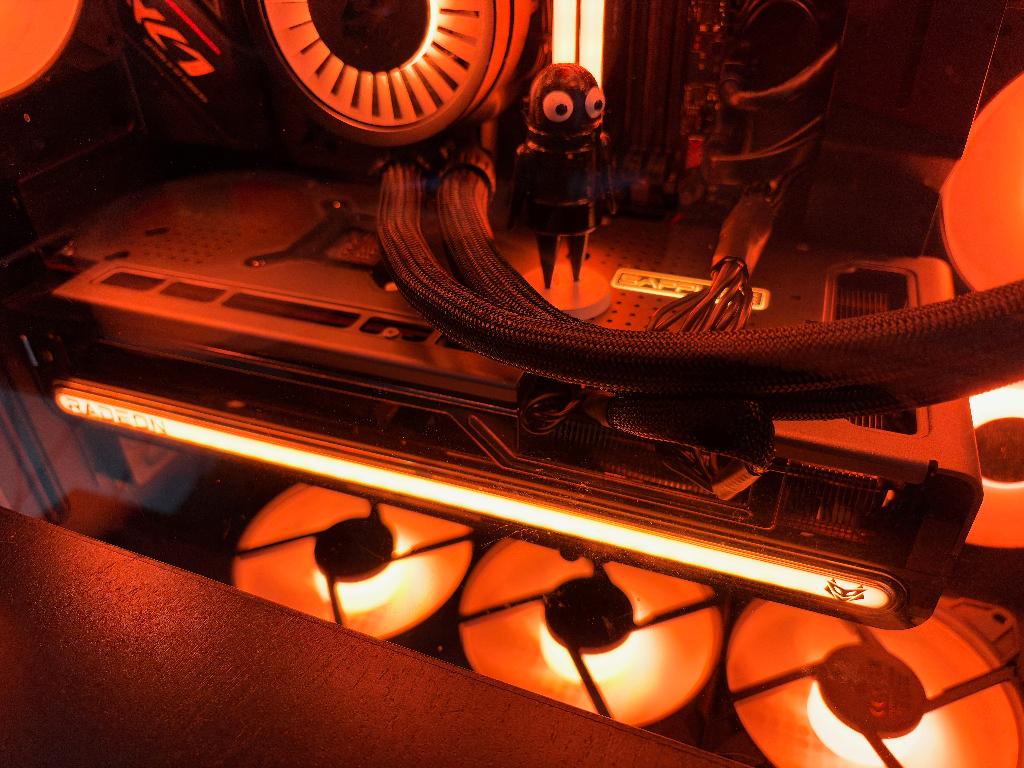 Te koop: Sapphire Nitro+ AMD RX 7800 XT 16GB, Ophalen, AMD, GDDR6, PCI-Express 4