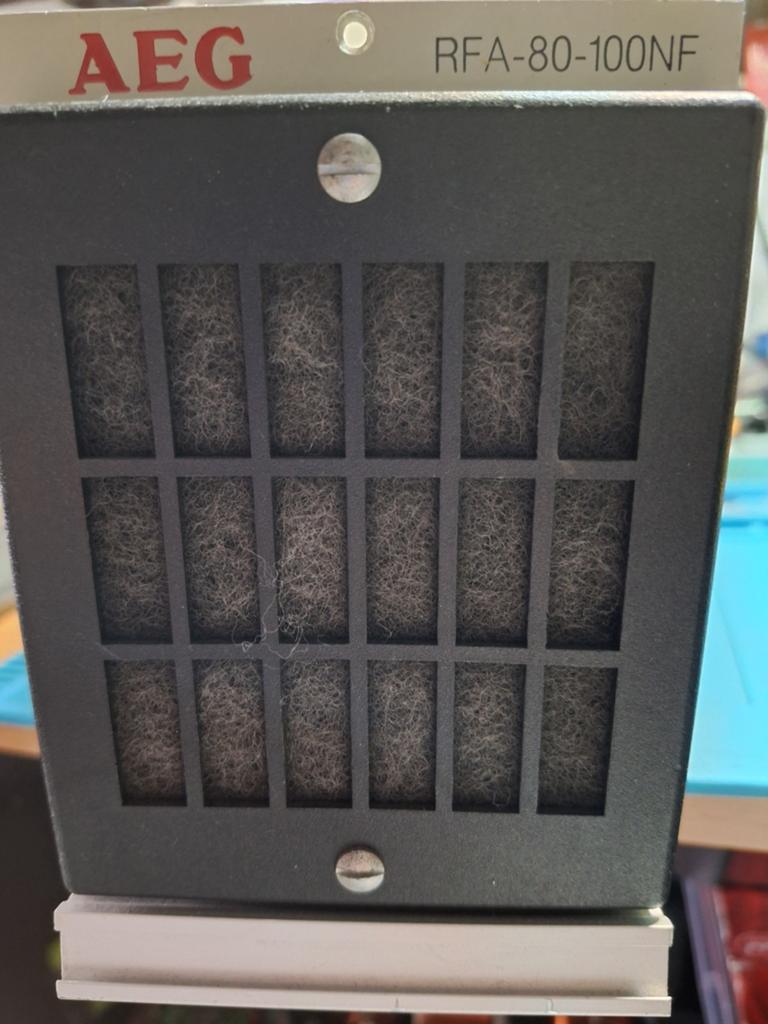 AEG RFA-80-100NF poweramplifier (80.85-87.1 MHz), Ophalen of Verzenden, Gebruikt, Zender en Ontvanger