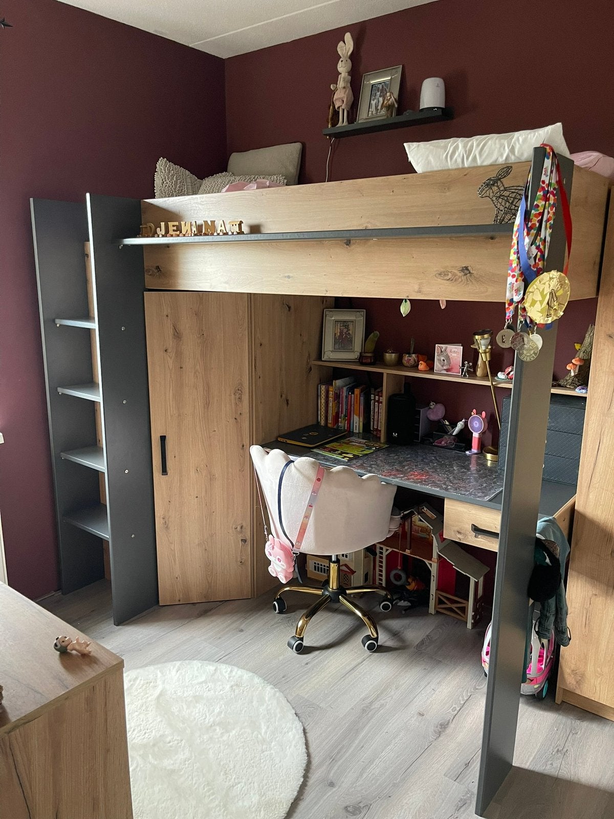 Mooie hoogslaper met een vaste bureau en kledingkast eronder, Ophalen, Zo goed als nieuw, Hoogslaper