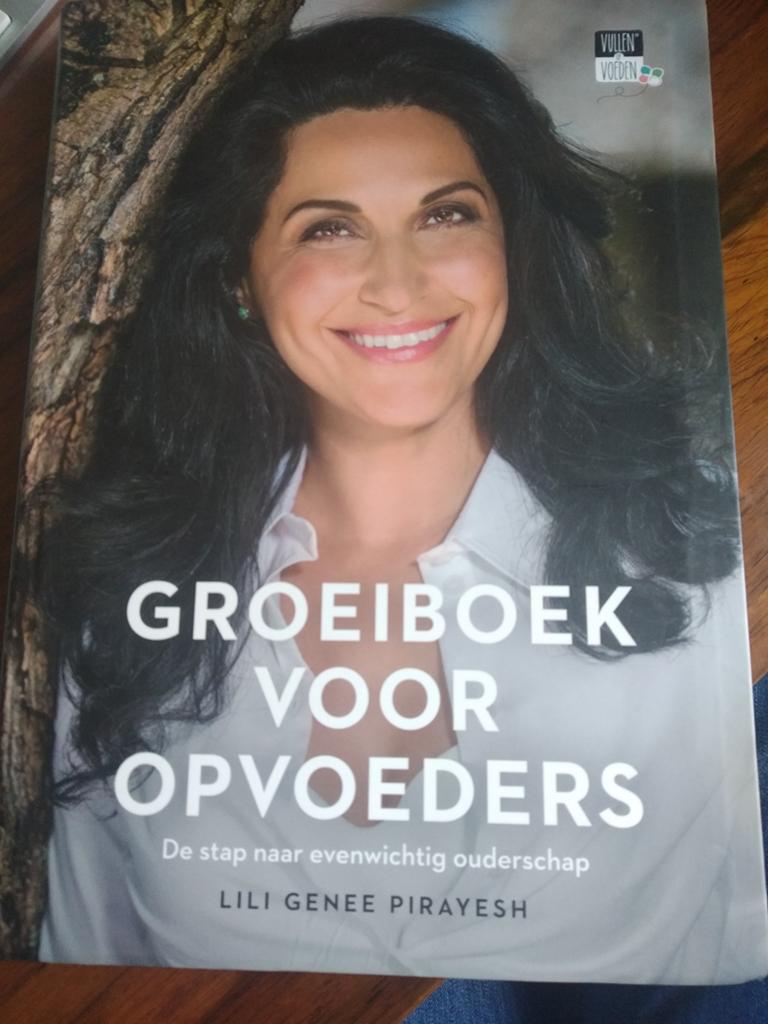 boek groeiboek voor opvoeders, Boeken, Pirayesh, Zwangerschap en Bevalling, Nieuw, Ophalen of Verzenden
