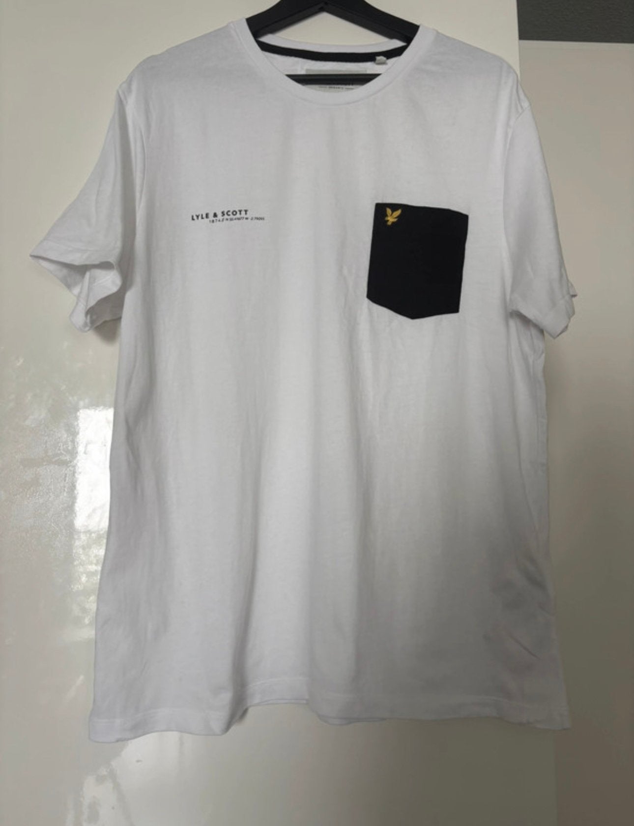 Lyle & Scott T-shirt, Ophalen of Verzenden, Zo goed als nieuw, Maat 52/54 (L), Wit