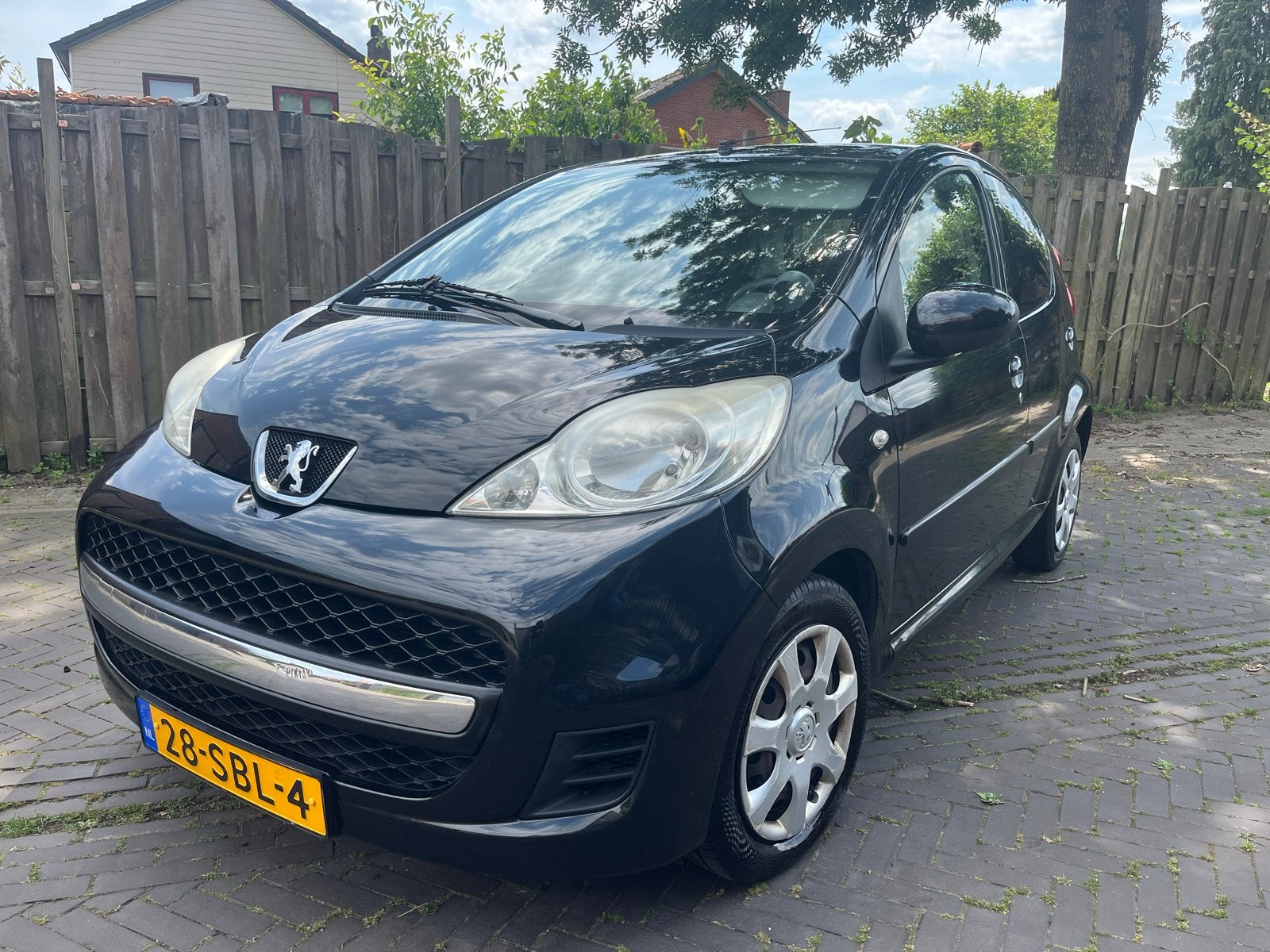 Peugeot 107 1.0 12V 5DR 2011 - AIRCO, Voorwielaandrijving, 4 stoelen, Origineel Nederlands, Handgeschakeld