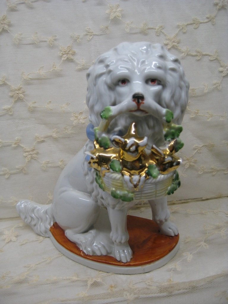 ANTIEKE HOND VICTORIAANS  1, Antiek en Kunst, Antiek | Porselein, Ophalen of Verzenden