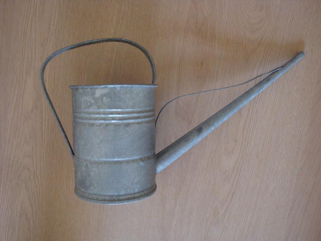 Zinken gieter zo goed als nieuw, Ophalen of Verzenden, Zo goed als nieuw, Overige materialen