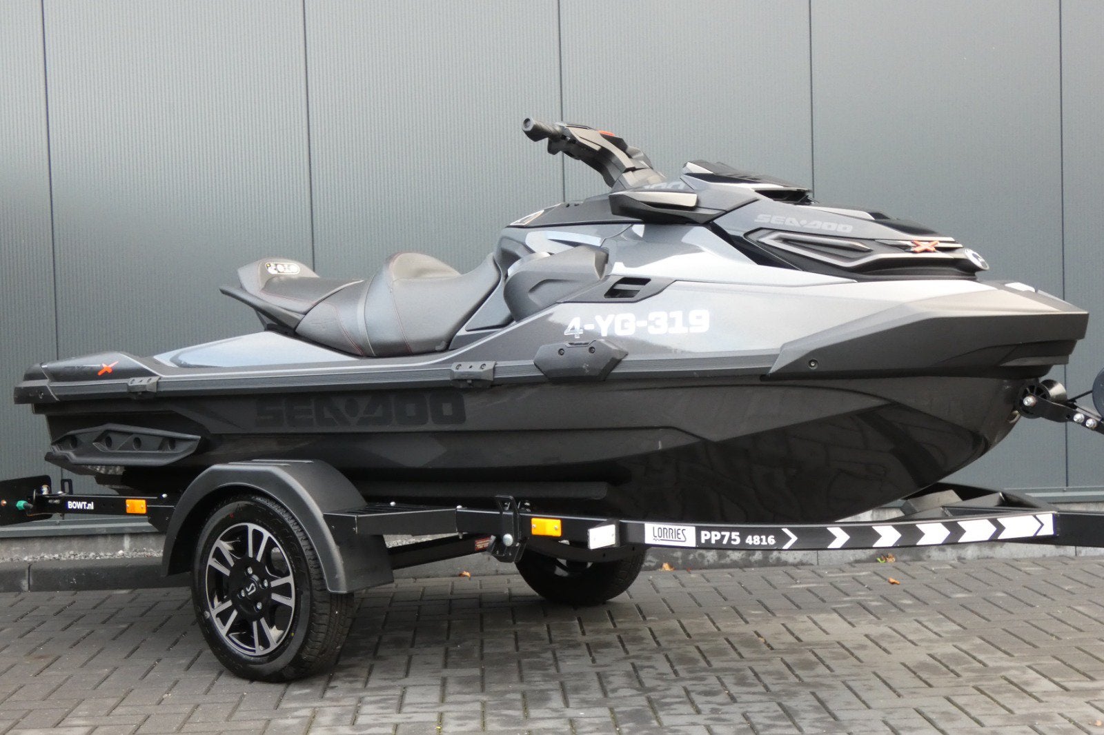 Seadoo RXT-X 300 | Triple black | IDF | IBR | AUDIO, Ophalen, Zo goed als nieuw, Benzine, 200 pk of meer