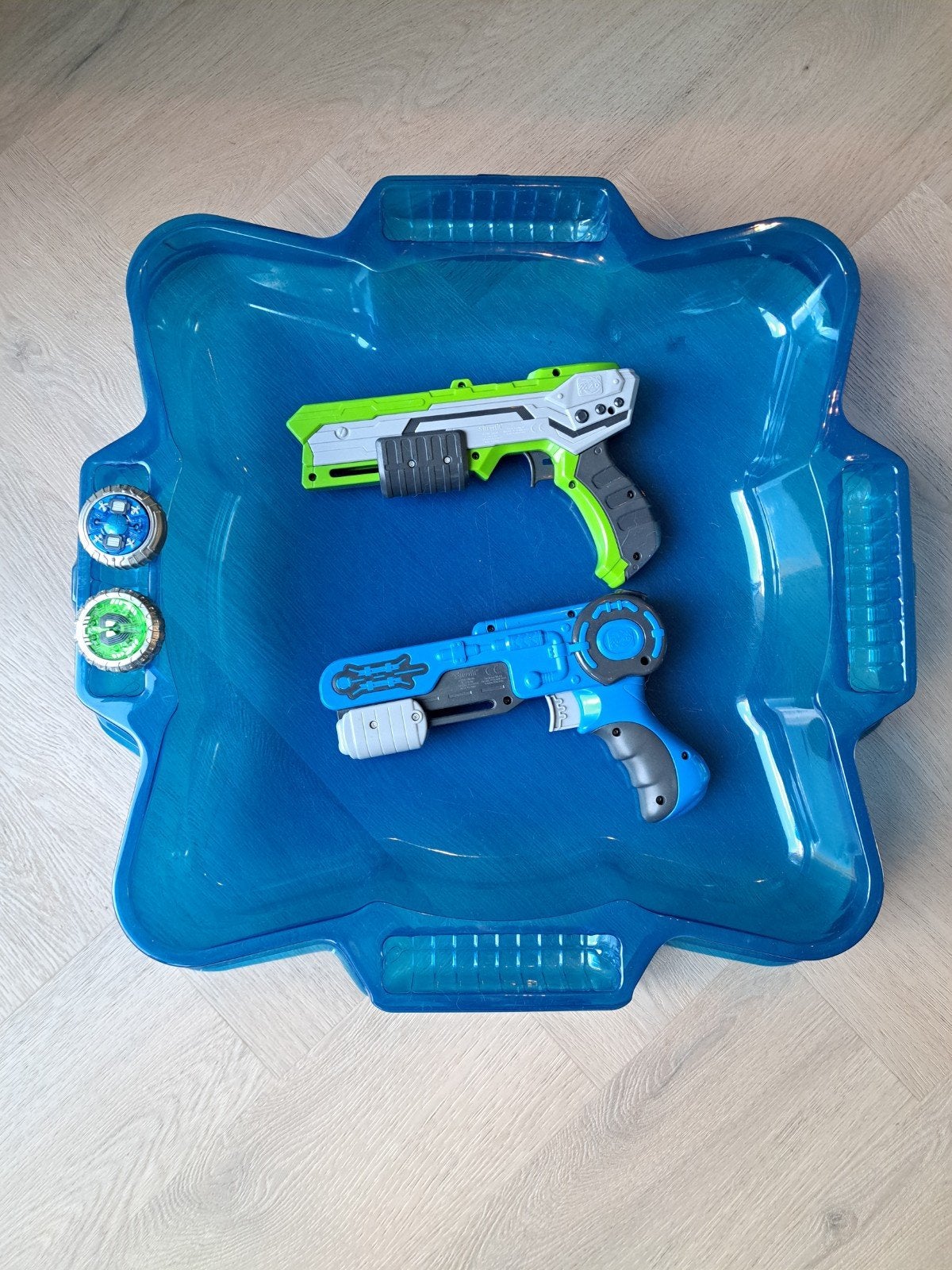 Spinner M.A.D. Arena met 2 blasters en spinners, Ophalen of Verzenden, Gebruikt, Jongen of Meisje