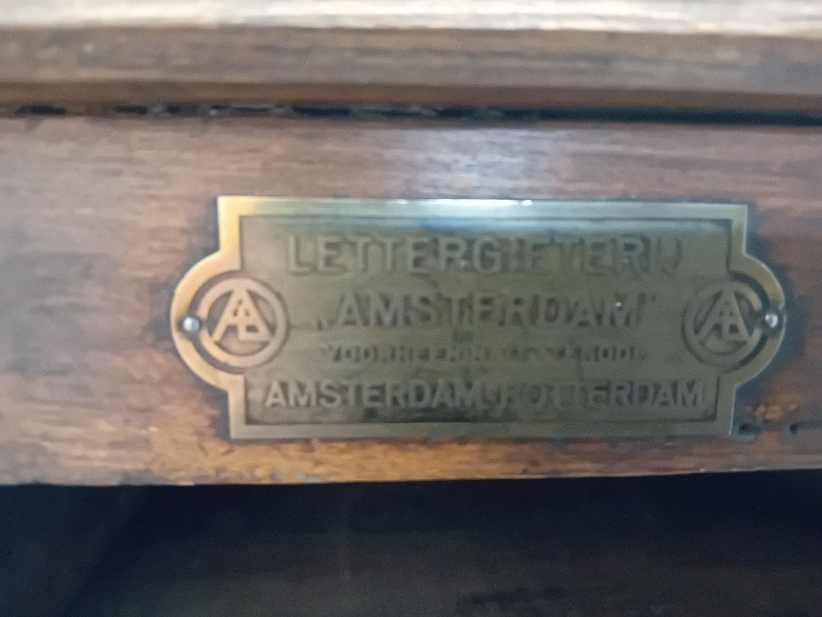 Foto 2 van Antieke Lettergietrij Amsterdam sorteerkast