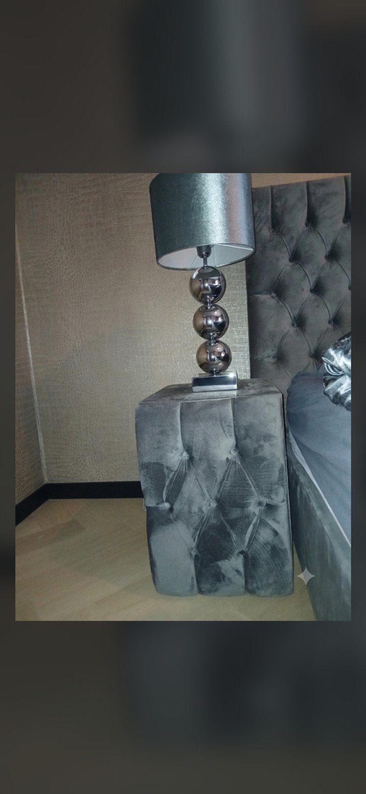 Stijlvolle Bollamp met 3 Bollen - Zilver 2 stuks, Overige merken, Nachtlamp, Zo goed als nieuw, E27 (groot)
