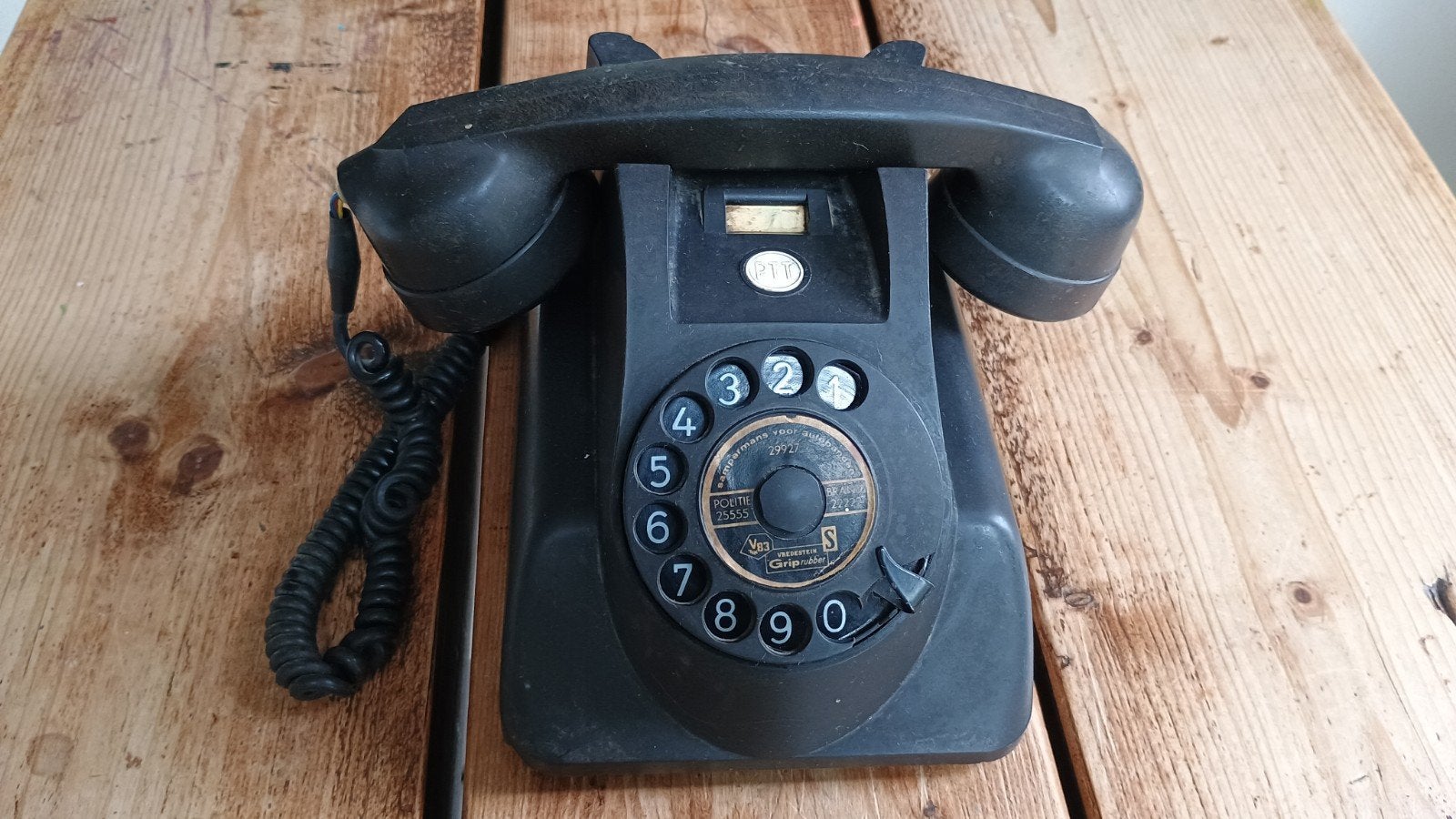 Vintage PTT Telefoon met Draaischijf - Zwart Bakeliet, Telecommunicatie, Vaste telefoons | Niet Draadloos, Ophalen, Gebruikt, Met draaischijf
