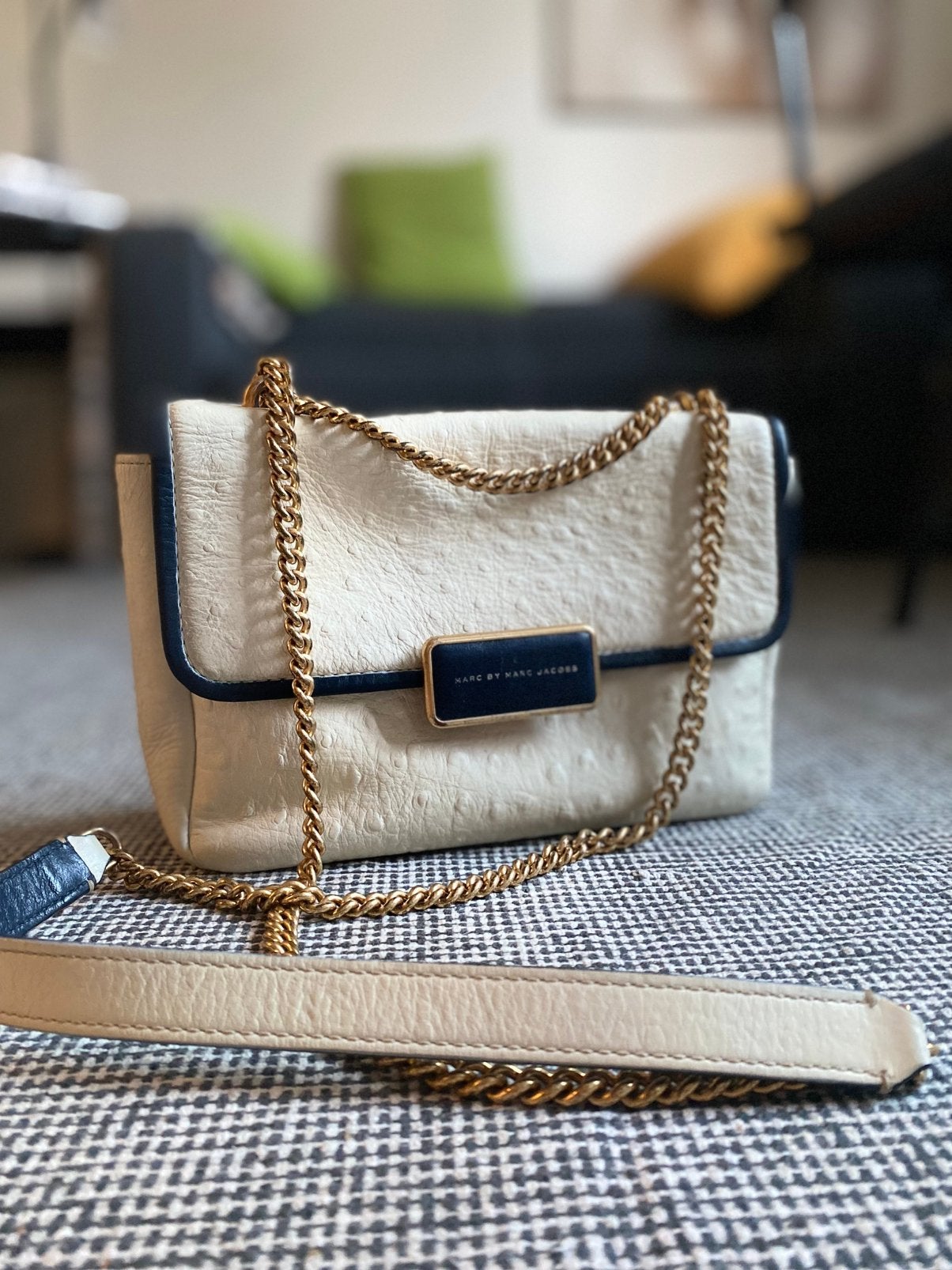 Leren Tas,  Marc by Marc Jacobs, Ivoor/Donkerblauw, Ophalen of Verzenden, Gebruikt, Beige, Handtas