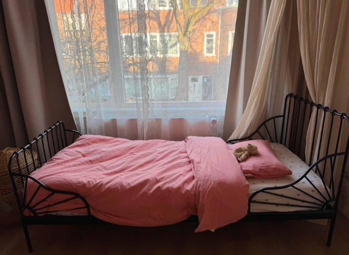 IKEA Minnen meegroeibed incl. Lattenbodem, Ophalen, 90 cm, Eenpersoons, Zwart