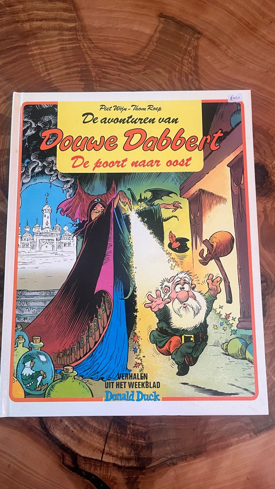 Douwe Dabbert - De poort naar oost - Hardcover 1978, Boeken, Stripboeken, Eén stripboek, Ophalen of Verzenden, Gelezen