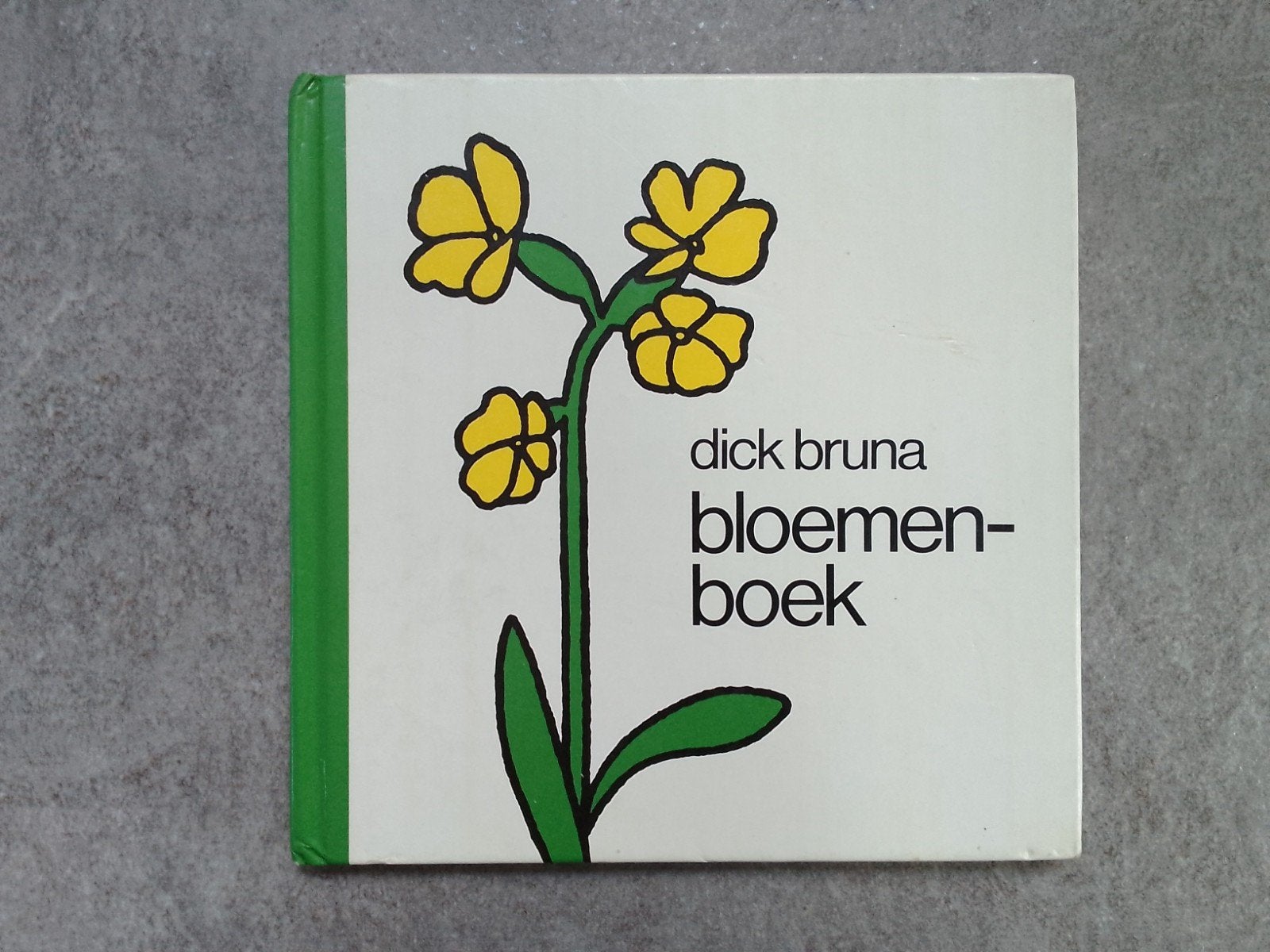 Dick Bruna: Bloemen boek, prentenboek lentebloemen, Ophalen of Verzenden, Gelezen, Dick Bruna, Prentenboek