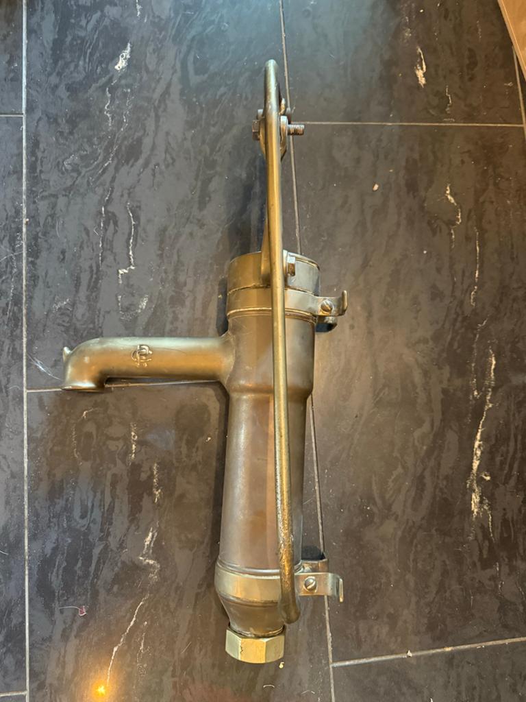 Messing waterpomp - Decoratief of functioneel, Ophalen, Brons
