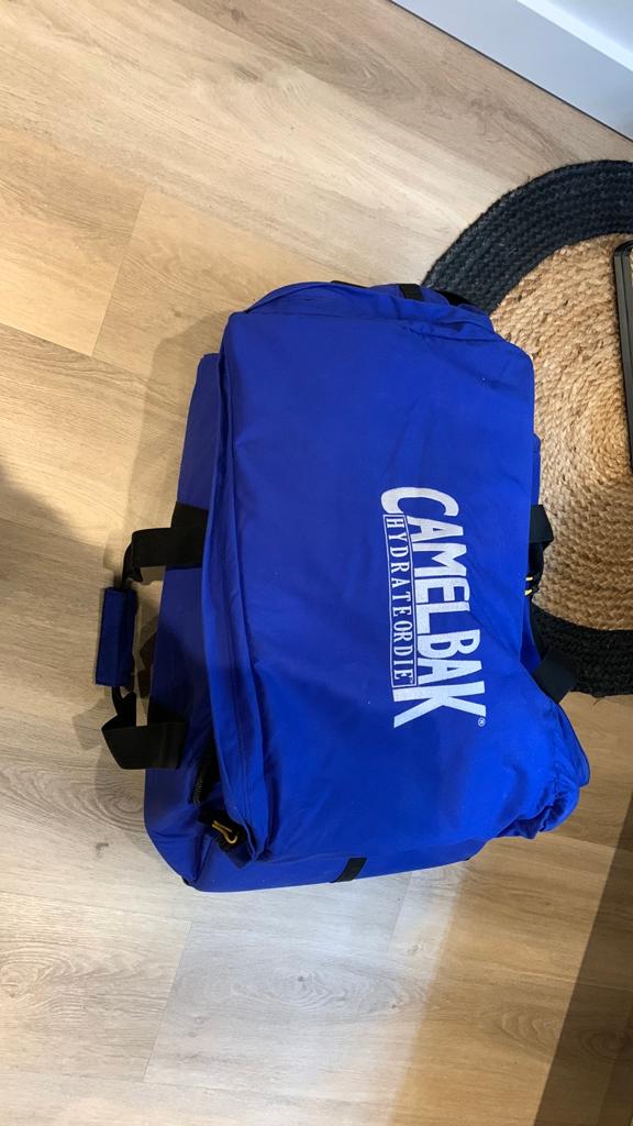Grote camelbak tas reiskoffer backpack, Sieraden, Tassen en Uiterlijk, Tassen | Reistassen en Weekendtassen, Ophalen