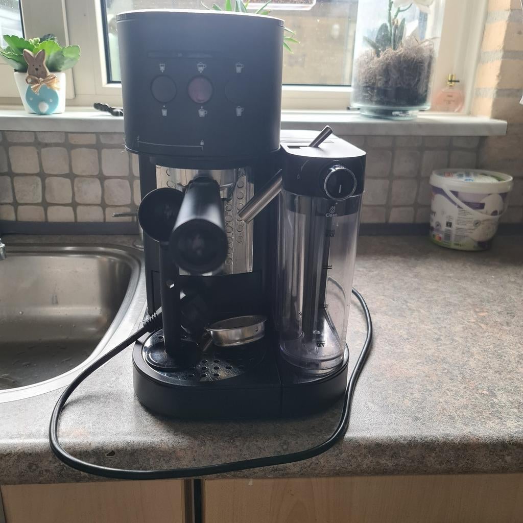 Espresso apparaat blumill te koop., Witgoed en Apparatuur, Ophalen, Afneembaar waterreservoir, Espresso apparaat, Gemalen koffie