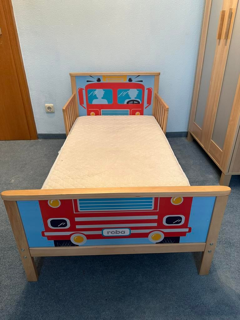 Brandweerkinderbed met matras, deken en beddengoed, Kinderen en Baby's, Kinderkamer | Bedden, Ophalen, 70 tot 85 cm, 140 tot 160 cm