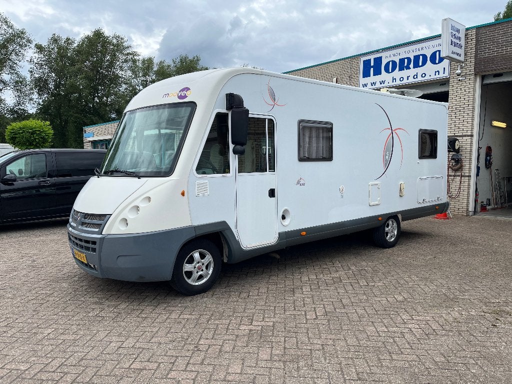Caravans And Camping Pilote
