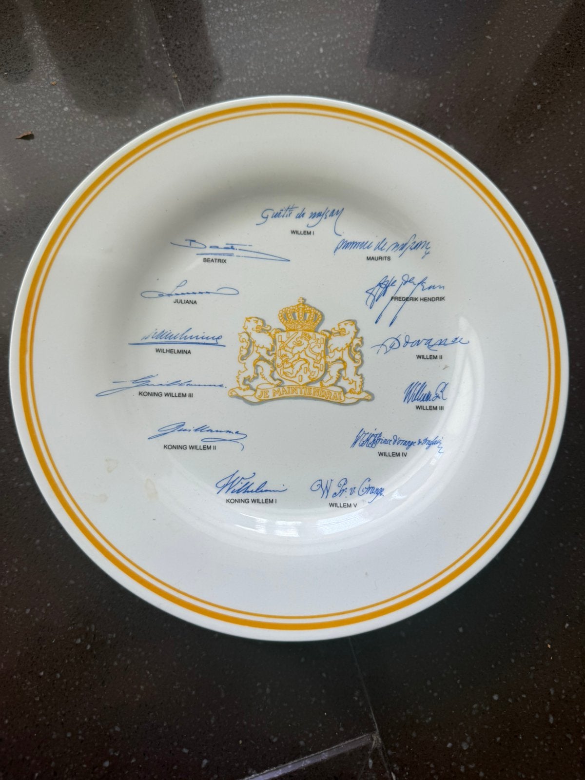 eldzaam Wandbord Oranje-Nassau - Schoonhoven Keramiek, Ophalen