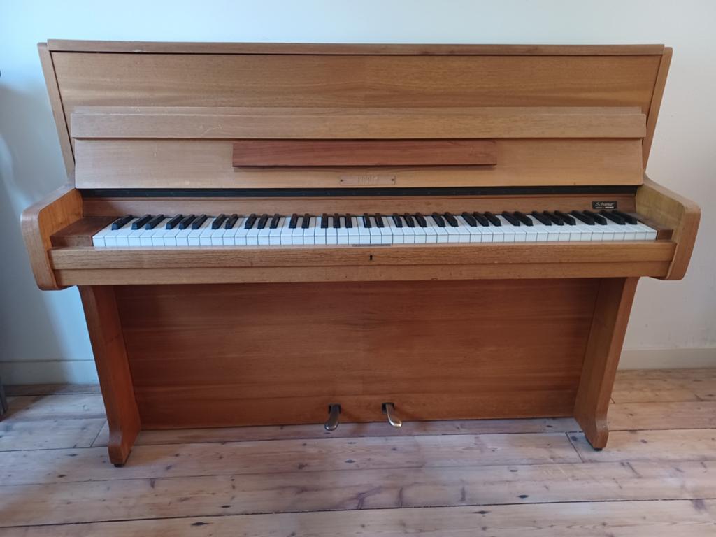 Rippen Piano - Goed onderhouden, Muziek en Instrumenten, Piano's, Ophalen