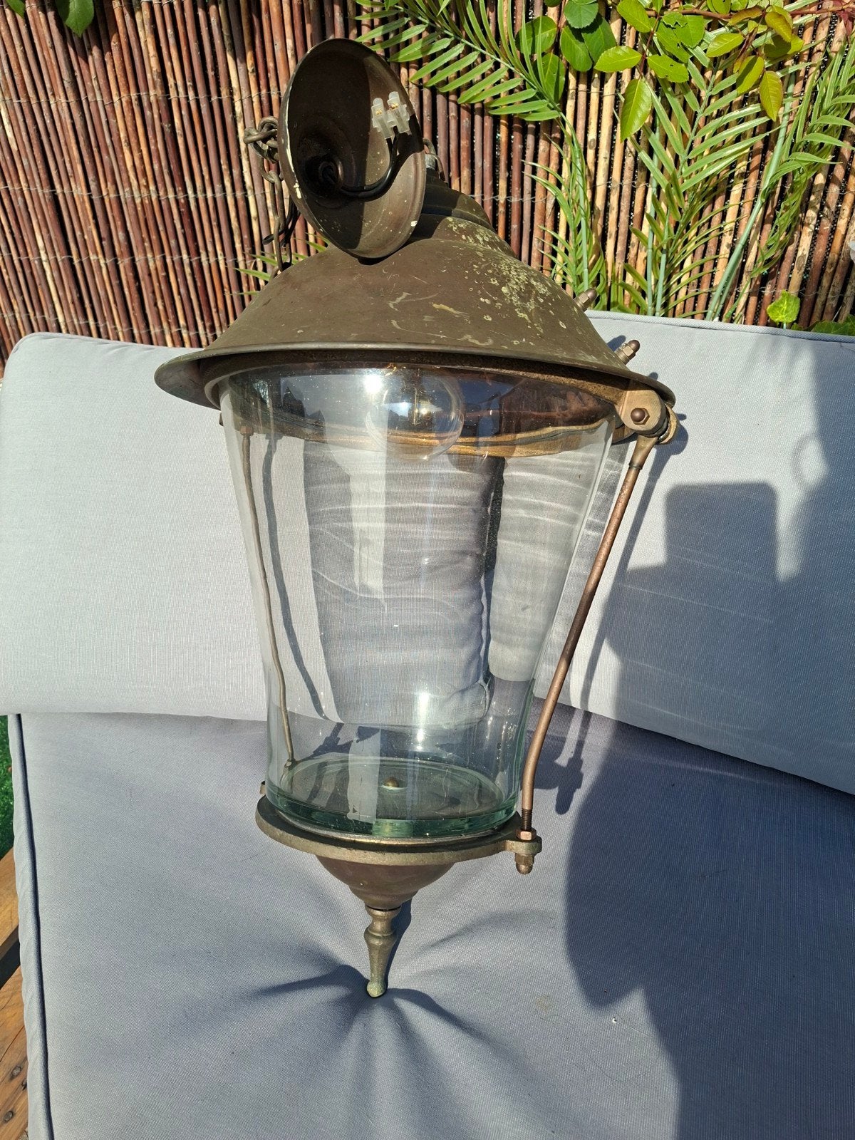 Antieke koperen hanglamp met glazen kap, Ophalen of Verzenden