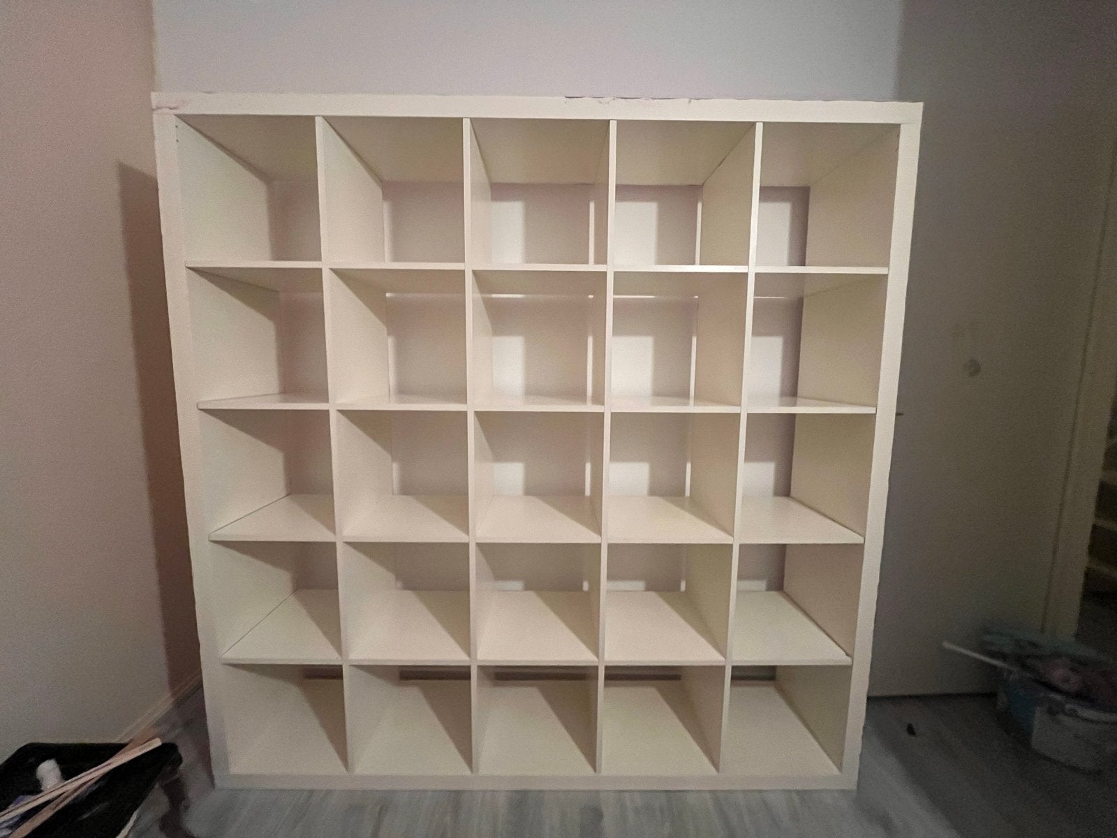 GRATIS Ikea Kallax 25 vakken kast crème/fuchsia, Ophalen, Gebruikt, 150 tot 200 cm, 25 tot 50 cm