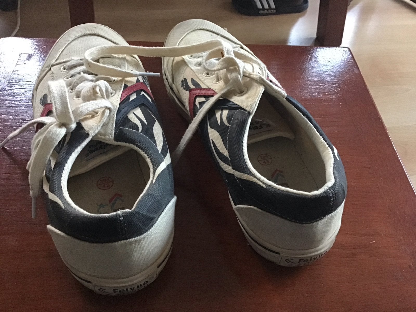 Feiyue sneakers maat 43, Ophalen of Verzenden, Gedragen, Overige kleuren, Sneakers of Gympen