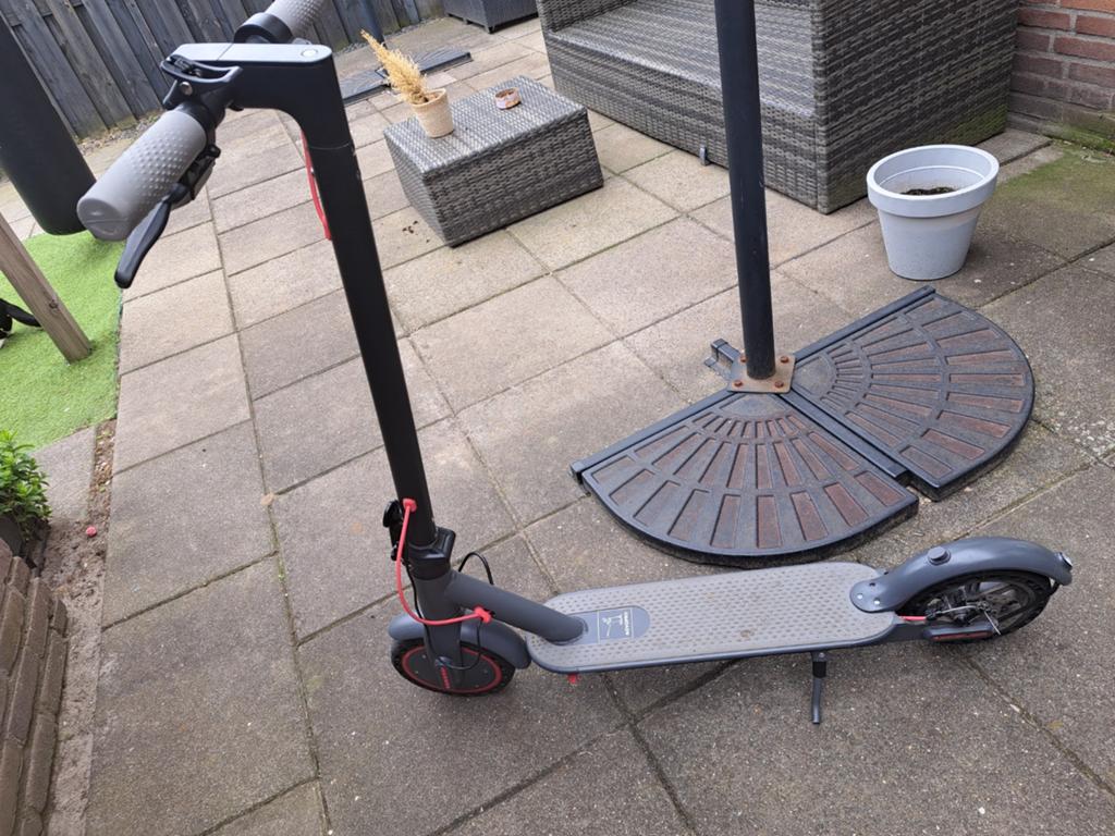 Elektrische step aovo opknapper, Fietsen en Brommers, Steps, Ophalen of Verzenden, Gebruikt, Elektrische step (E-scooter)