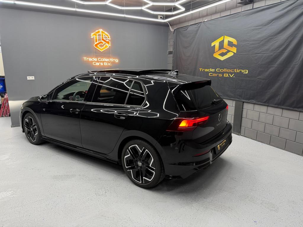 Volkswagen Golf 1.5 TSI R-Line Edition, 4 cilinders, 150 pk, 1246 kg, Zwart