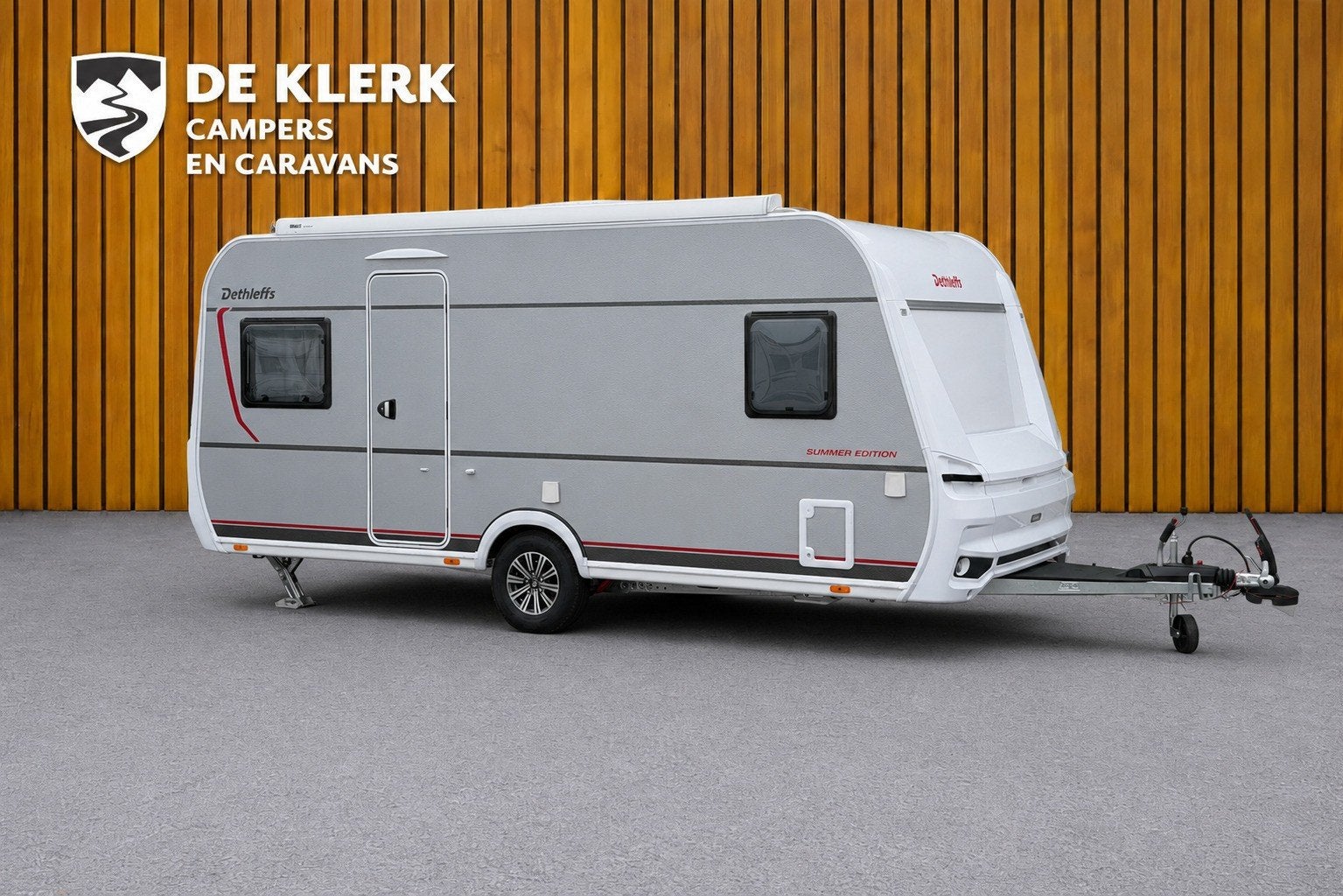 Dethleffs 470 FR Summer Edition (bj 2026), Caravans en Kamperen, 7 tot 8 meter, Bedrijf, Info@deklerkcaravans.nl, Dethleffs