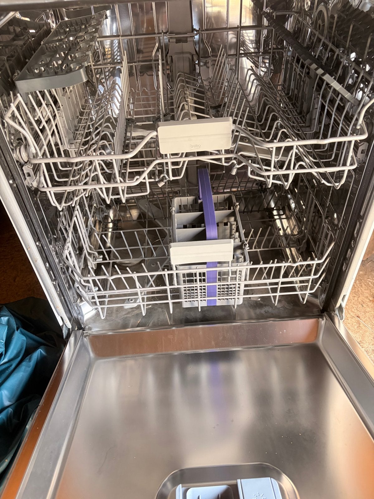 Foto 4 van Beko vaatwasser - Vrijstaand en in goede staat