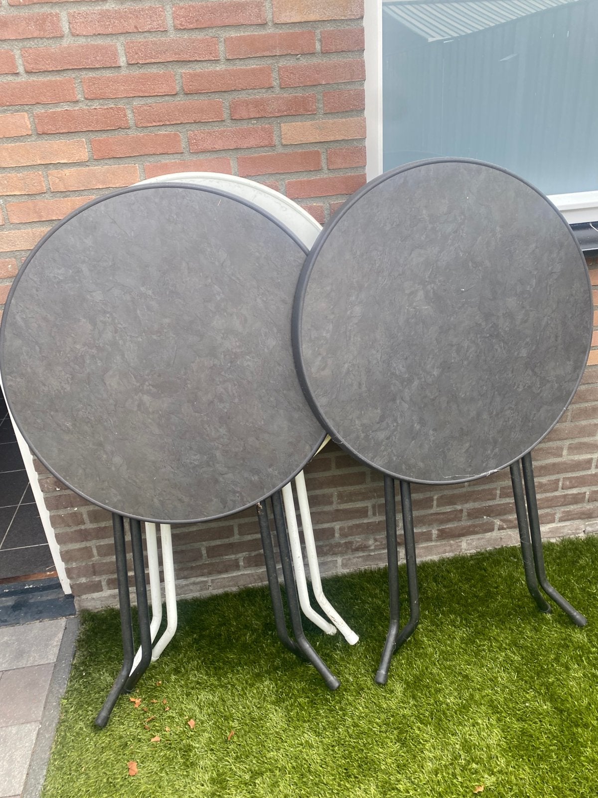 2 zwarte staantafels te koop met hoes, Ophalen, Zo goed als nieuw