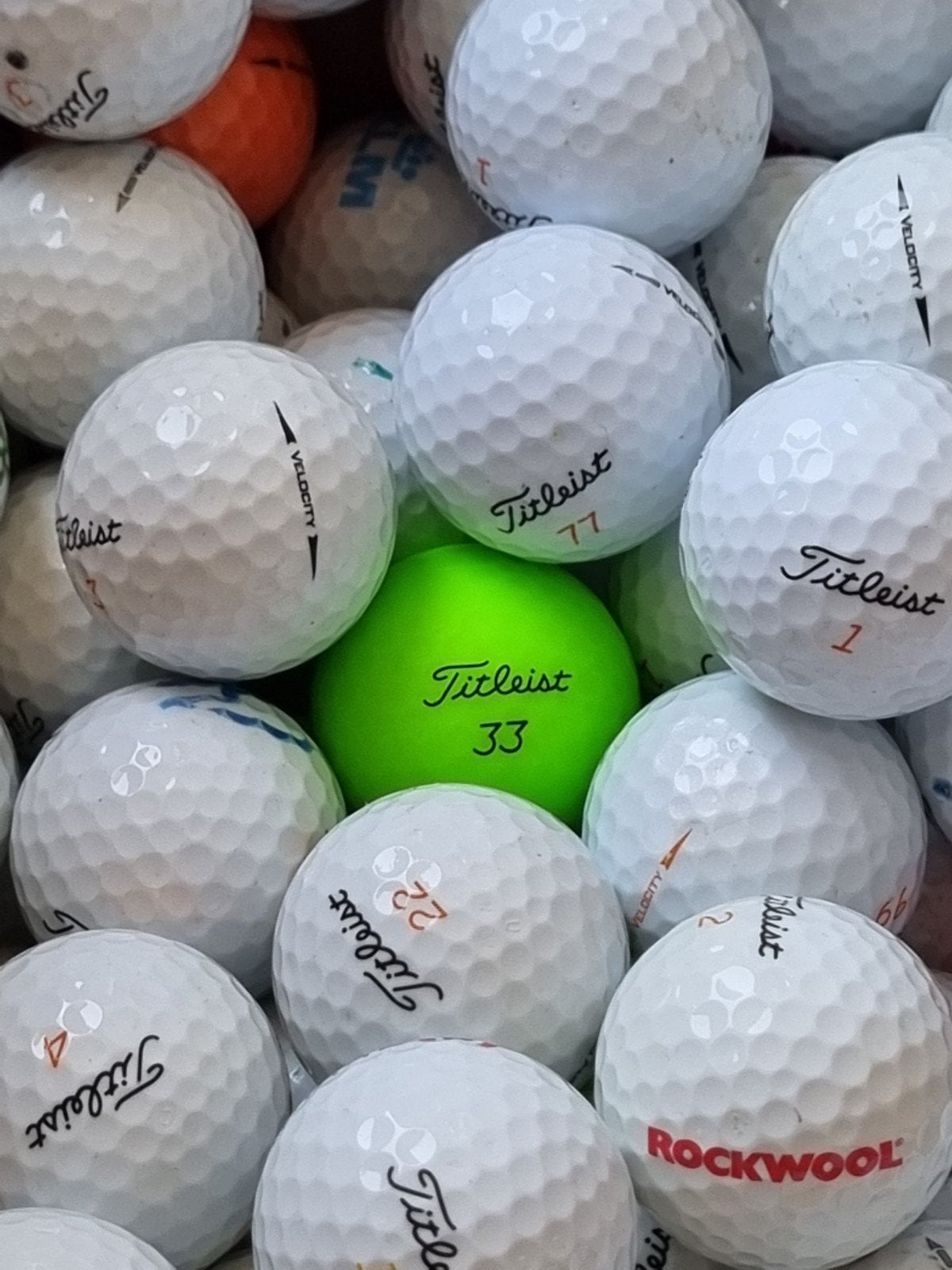 Z.G.A.N 100 AAA Titleist Velocity Golfballen Voor €100,00, Ophalen of Verzenden, Zo goed als nieuw, Bal(len), Overige merken