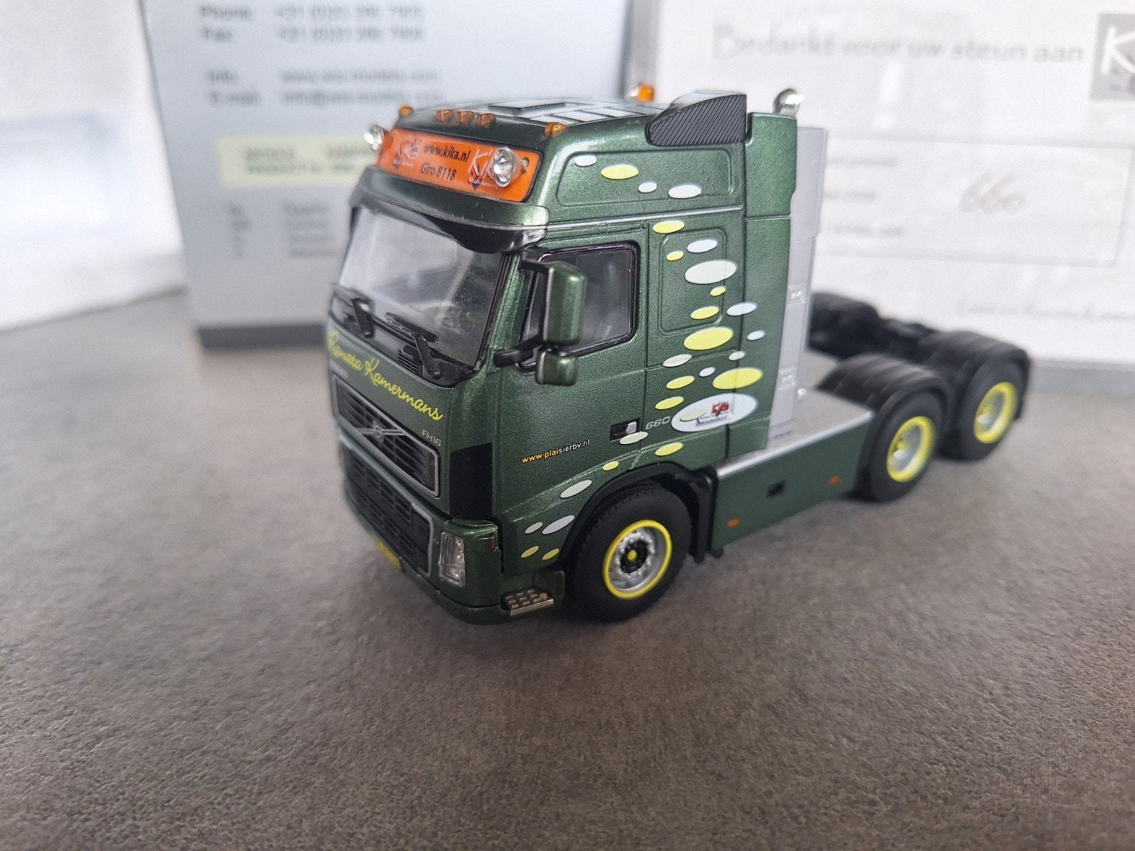 WSI Volvo FH Globe 6x4 Kamermans schaalmodel, Ophalen of Verzenden, Zo goed als nieuw, Bus of Vrachtwagen, Wsi