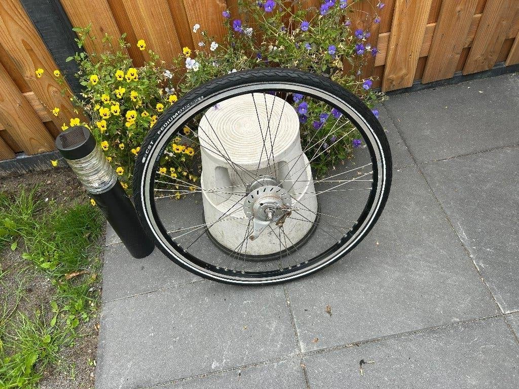 achterwiel 28 inch 8 NEXUS versnellingen rollerbrake, Wiel, Gebruikt, Ophalen of Verzenden, Shimano Nexus 8 versnellingen