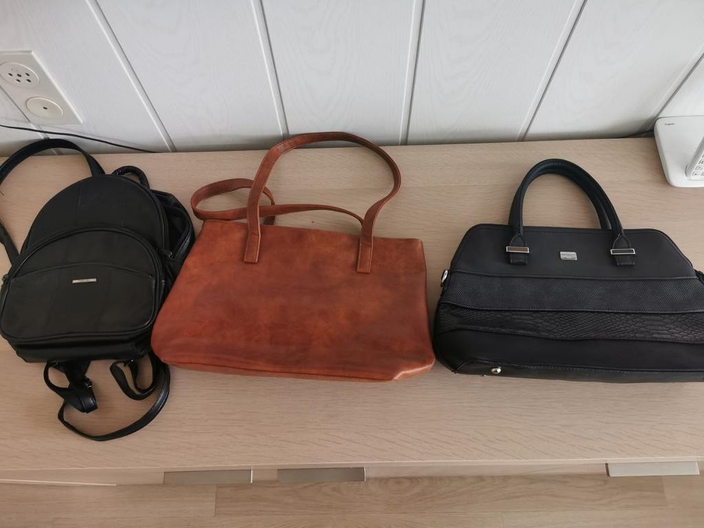 2 tassen en 1 rugzakje. Alles in goede staat., Ophalen of Verzenden, Zo goed als nieuw, Overige kleuren, Overige typen