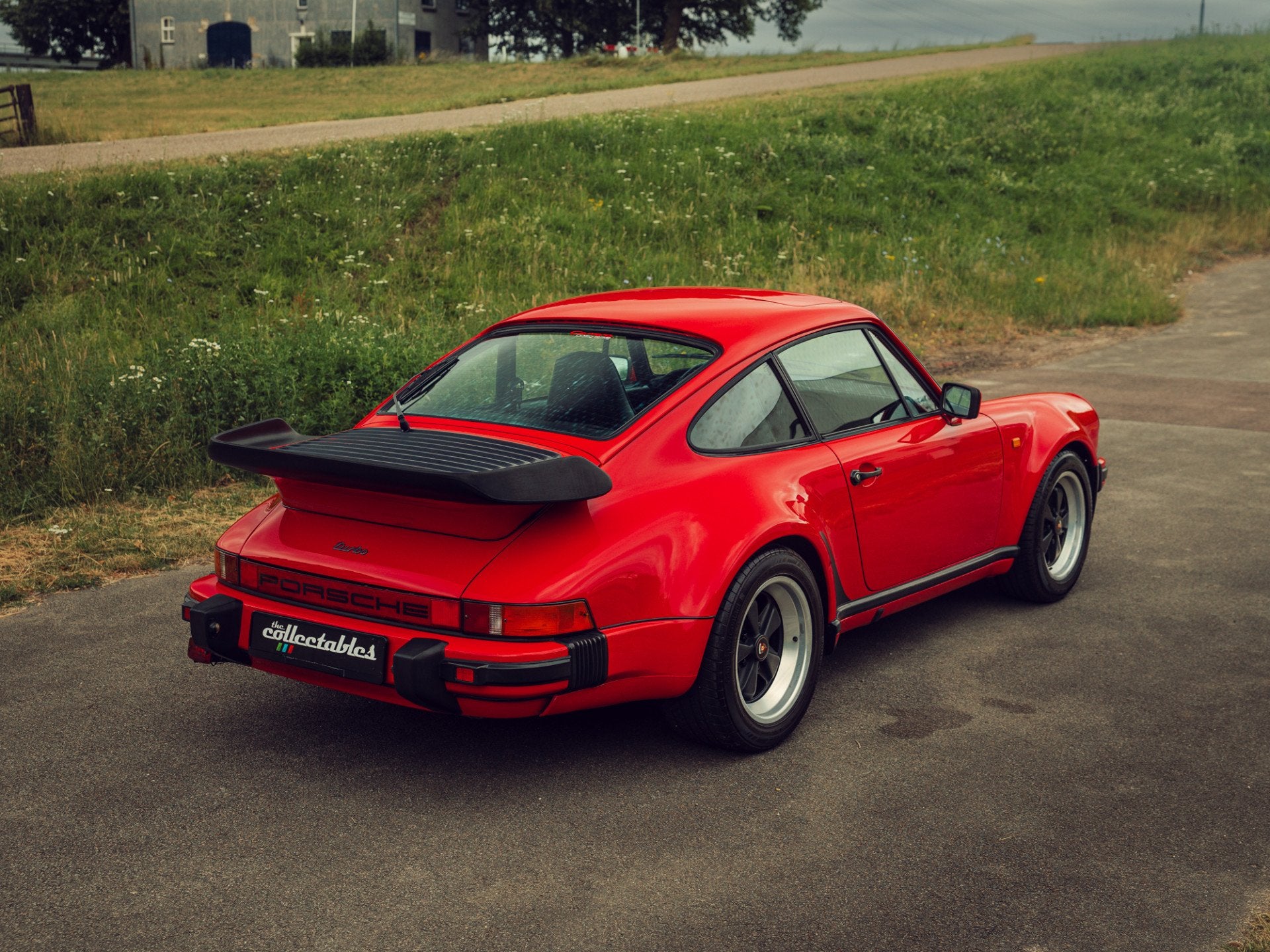 Porsche 911 3.3 Turbo Coupé (bj 1982), Auto's, Oldtimers, Achterwielaandrijving, Zwart, Bedrijf, 3299 cc