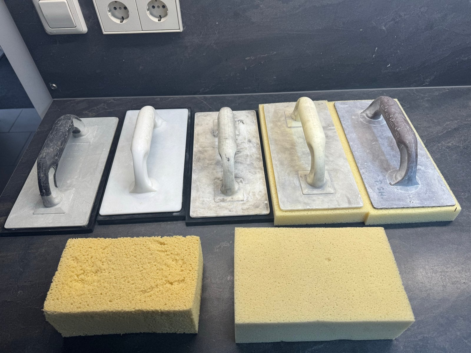 Tegel Voeggereedschap Set: Voegspanen en Sponzen