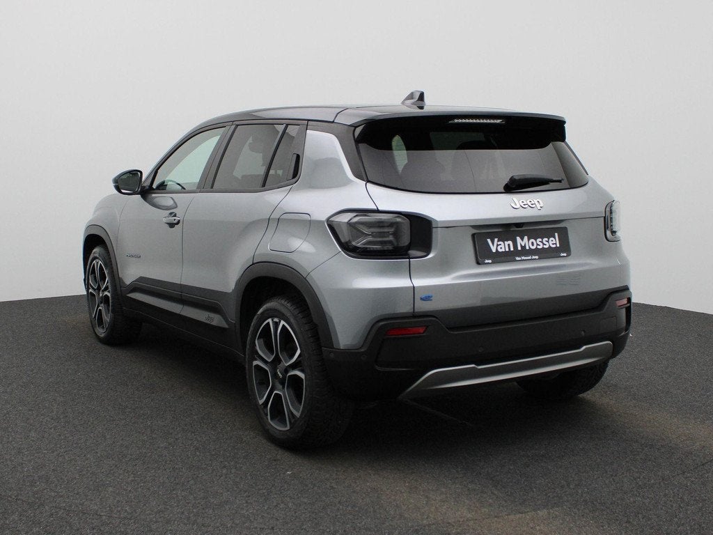 Jeep Avenger 1st Edition 54 kWh | Navigatie | Camera | Stoel, Auto's, Jeep, Gebruikt, 334 min, 156 pk, Leder en Stof