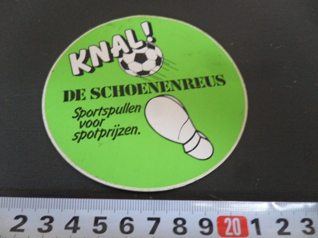 sticker Schoenen Reus De Schoenenreus KNAL ! Voetbal  *, Ophalen, Zo goed als nieuw