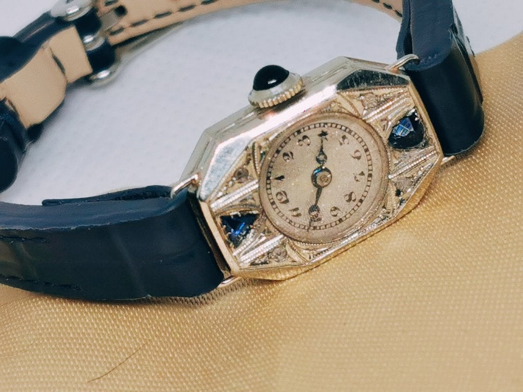 Antieke platinum horloge met saffieren en diamanten, Ophalen of Verzenden, Overige materialen, Overige typen, Met edelsteen