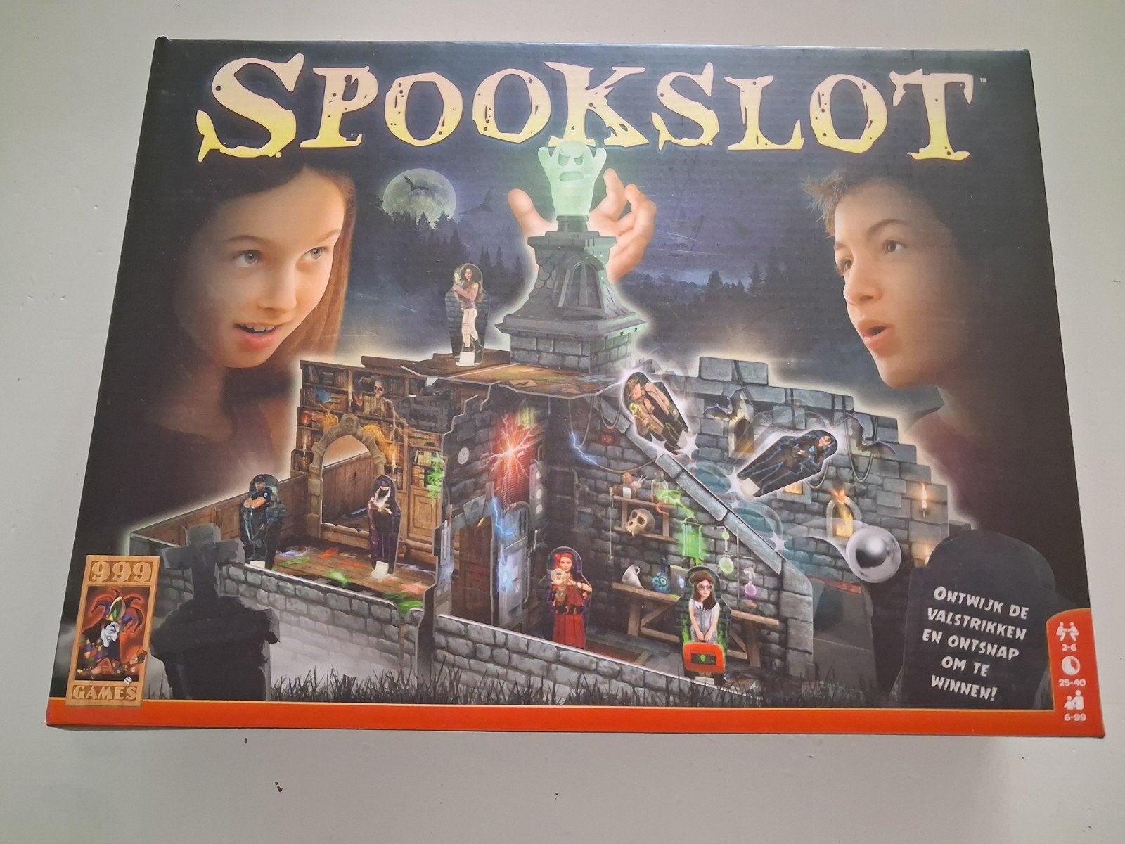 Spookslot, Ophalen