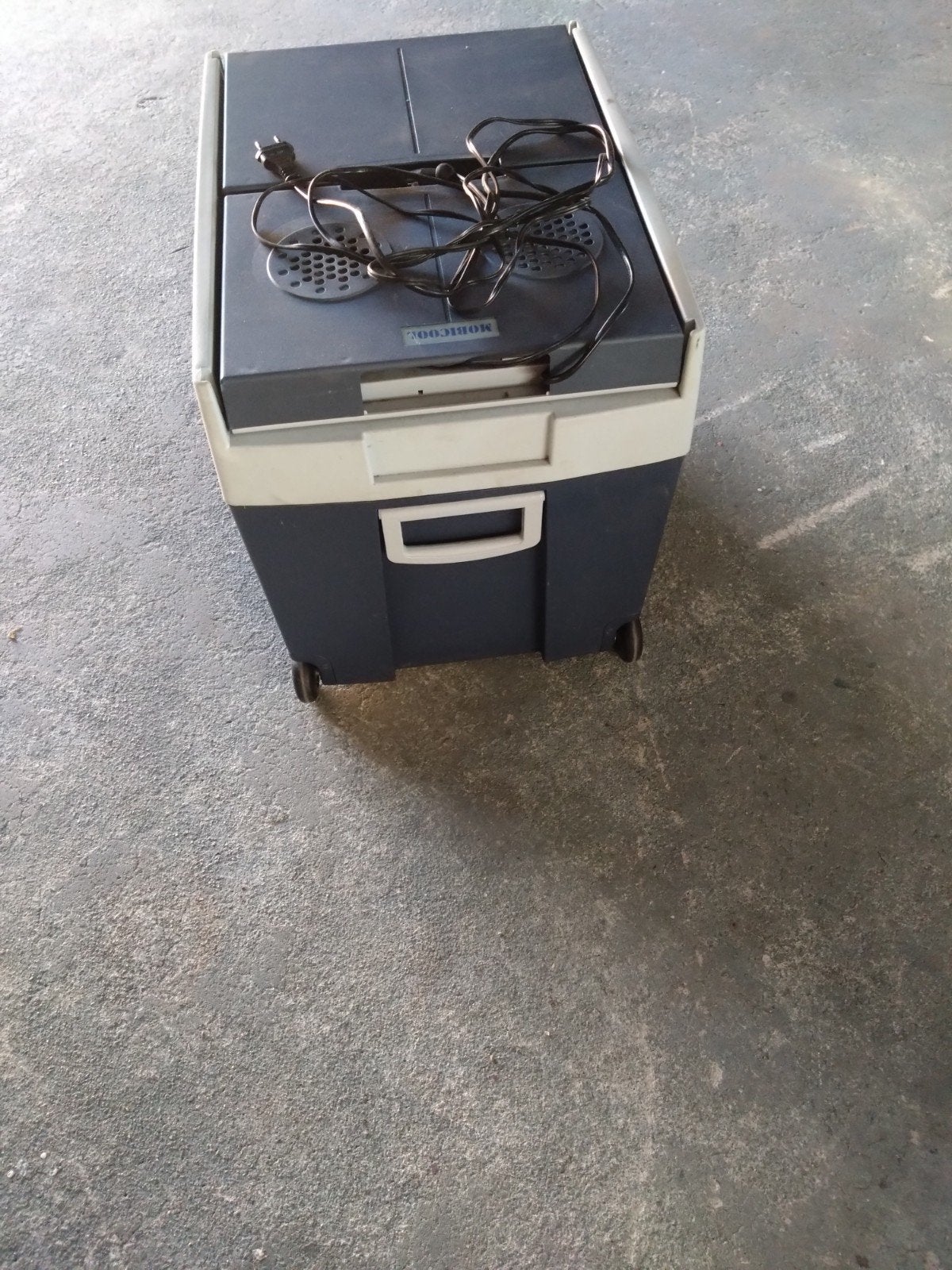 koelbox met wieltjes, Ophalen, Gebruikt, Koelbox