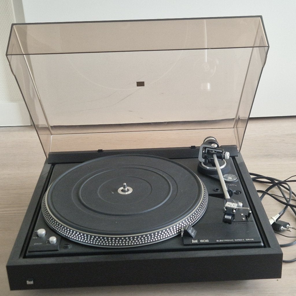 Dual 606 Direct Drive platenspeler + Shure M95HE, Gebruikt, Pitch-regelaar, Ophalen of Verzenden, Platenspeler