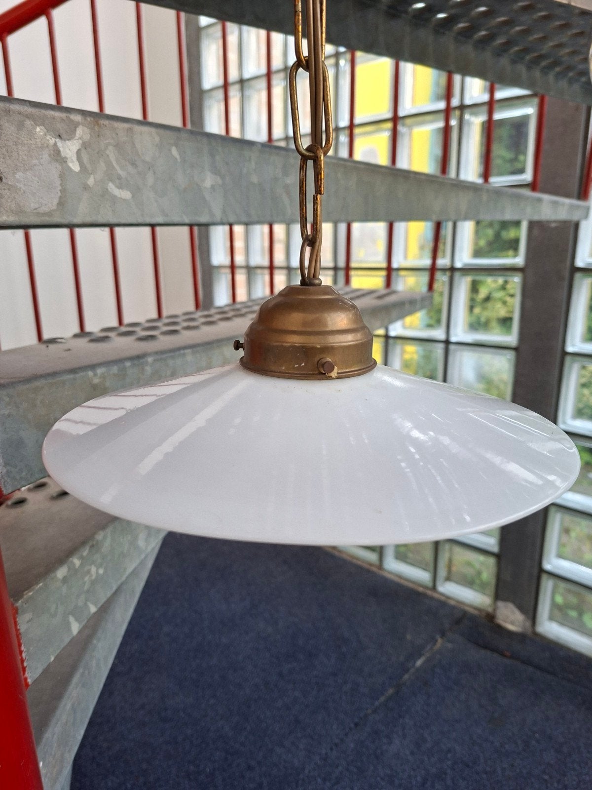 Antieke Opaline Schoenmakerslamp - Wit Melkglas & Messing, Ophalen of Verzenden